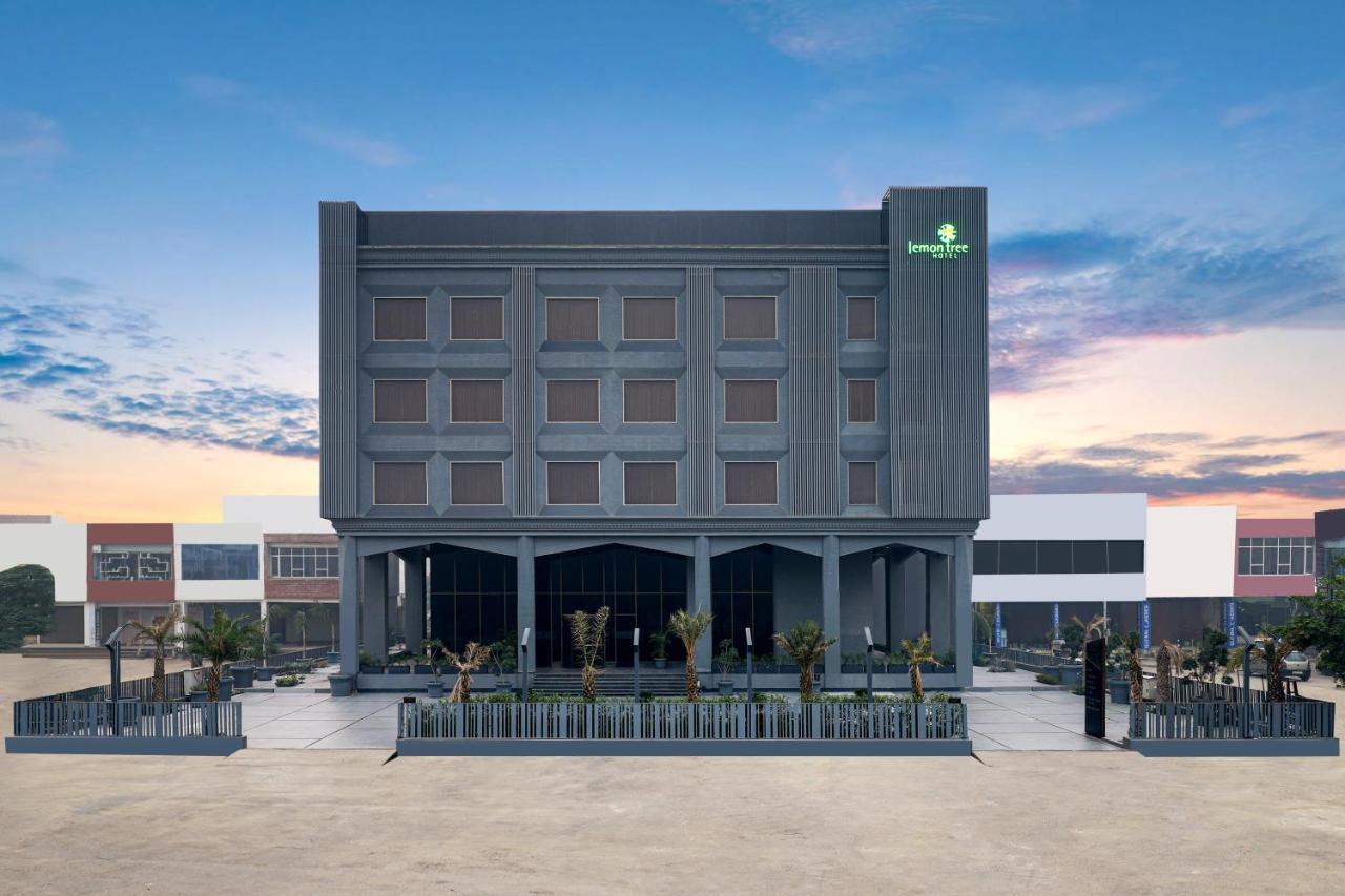 Lemon Tree Hotel, Hisar Hisār Exterior foto